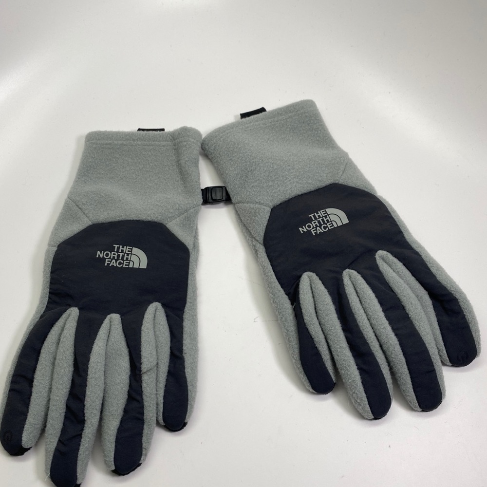 The North Face Gray Gloves Med NWOT - Picture 5 of 6